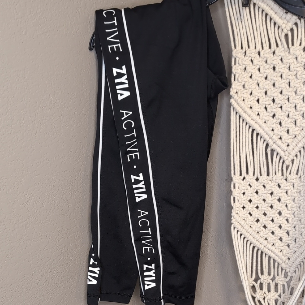 ZYIA Active Black Leggings